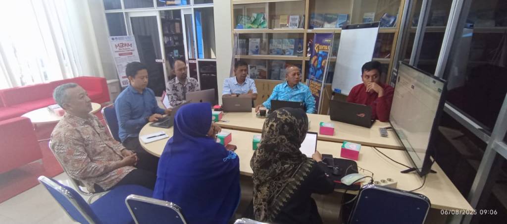 AUDIT PERKULIAHAN MATA KULIAH WAJIB UNIVERSITAS SEMESTER GENAP TAHUN AKADEMIK 2024/2025 UM Metro