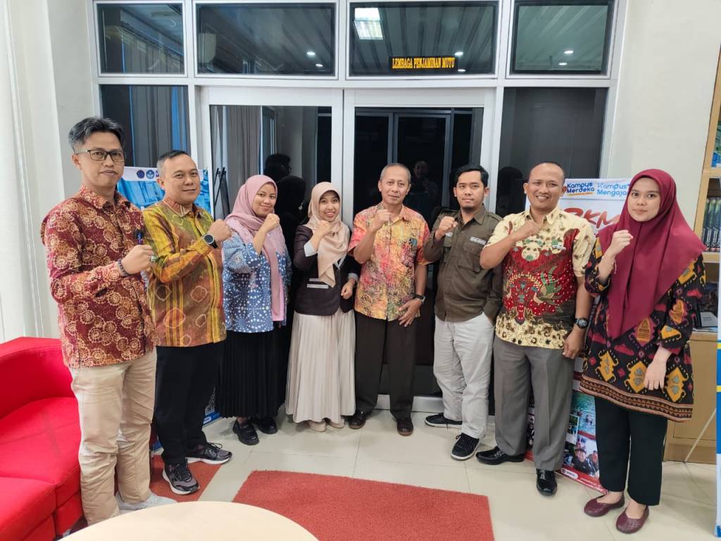 LPM UM Metro Menerima Kunjungan Studi Banding LPM Universitas Wirabuana